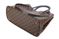 97. Louis Vuitton Kensington, Damier Ebene, Gold Hardware12