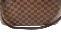97. Louis Vuitton Kensington, Damier Ebene, Gold Hardware13