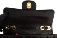 0231. Chanel Timeless Vintage Borsa Single Flap, Gold Hardware11