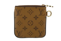 0235. Louis Vuitton Trio Pouch, Monogram, Gold hardware11