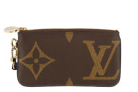 0235. Louis Vuitton Trio Pouch, Monogram, Gold hardware2