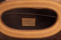 0251. Louis Vuitton Roxbury Red Leather, Gold Hardware