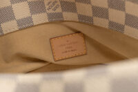 0421. Louis Vuitton Artsy, Damier Azur, Gold Hardware13