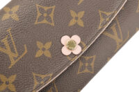 0633. Louis Vuitton Emilie Charm Folding Coin Purse Monogram Canvas, Gold Hardware9