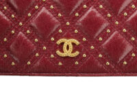 0641. Chanel Metiers D'Arts Burgundy Studded Wallet on Chain, Gold Hardware7