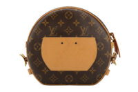 0644. Louis Vuitton Boite Chapeau Monogram Canvas, Gold Hardware4