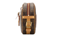 0644. Louis Vuitton Boite Chapeau Monogram Canvas, Gold Hardware5
