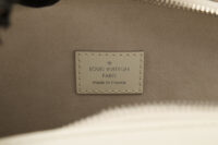 0647. Louis Vuitton Pont Neuf White Epi Leather, Silver hardware10