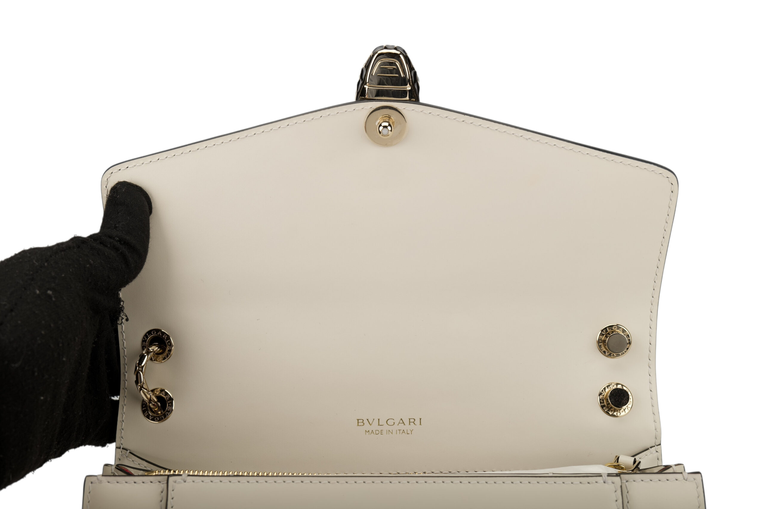 0667. Bvlgari Serpenti Forever Chain Handbag Off-white Leather, Silver Hardware15