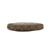 0679. Louis Vuitton Pochette Accessoires Monogram Canvas, Gold Hardware6