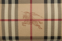 0705. Burberry London Check Medium Tote6