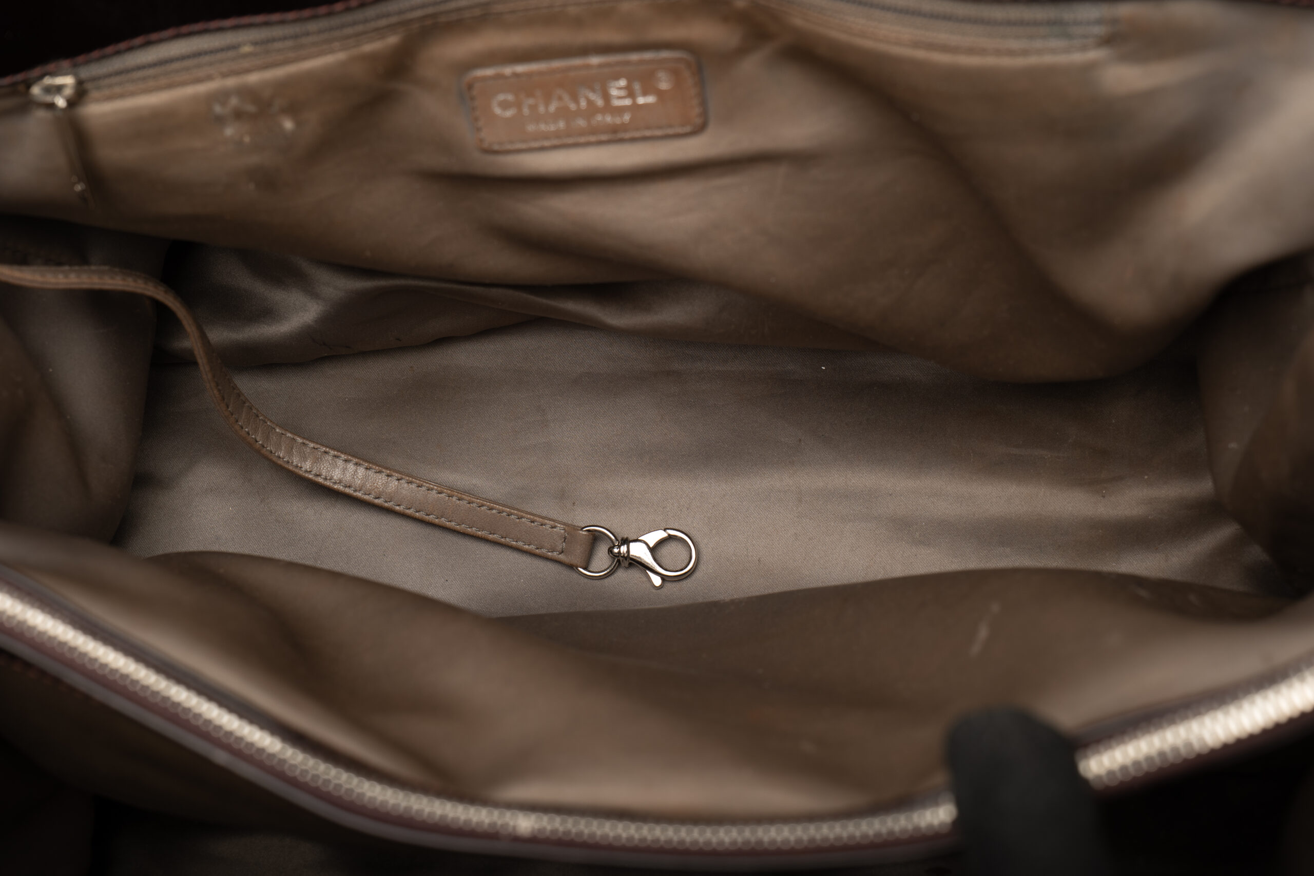 0714. Chanel Grand Shopping Tote (GST) Crinkled Burgundy Leather, Silver Hardware14