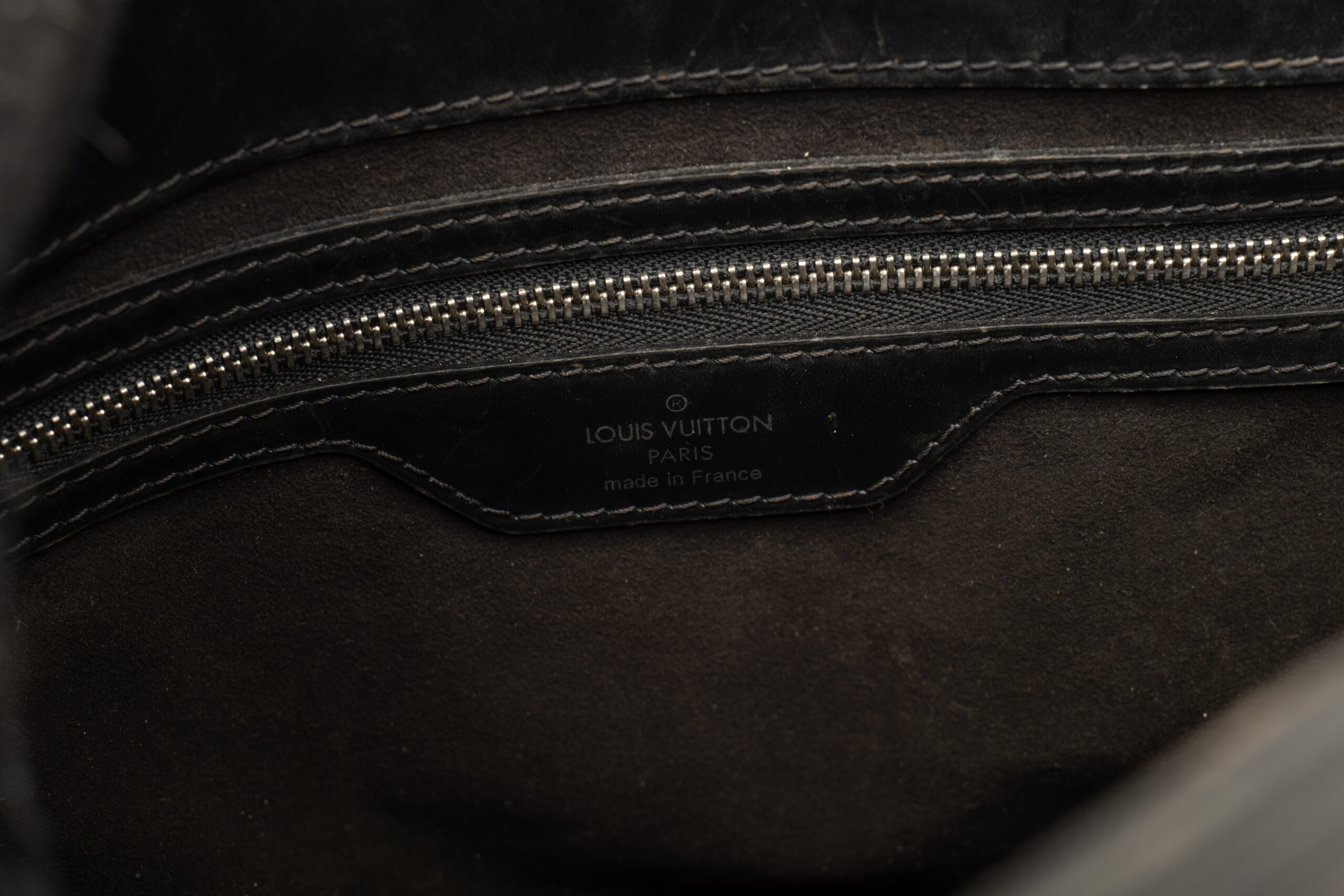 0725. Louis Vuitton Black Epi Leather Mirabeau GM Handbag, Silver Hardware13