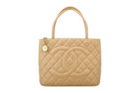 0768B. Chanel Medallion Beige Caviar Leather, Gold Hardware1