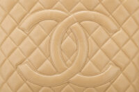 0768B. Chanel Medallion Beige Caviar Leather, Gold Hardware7