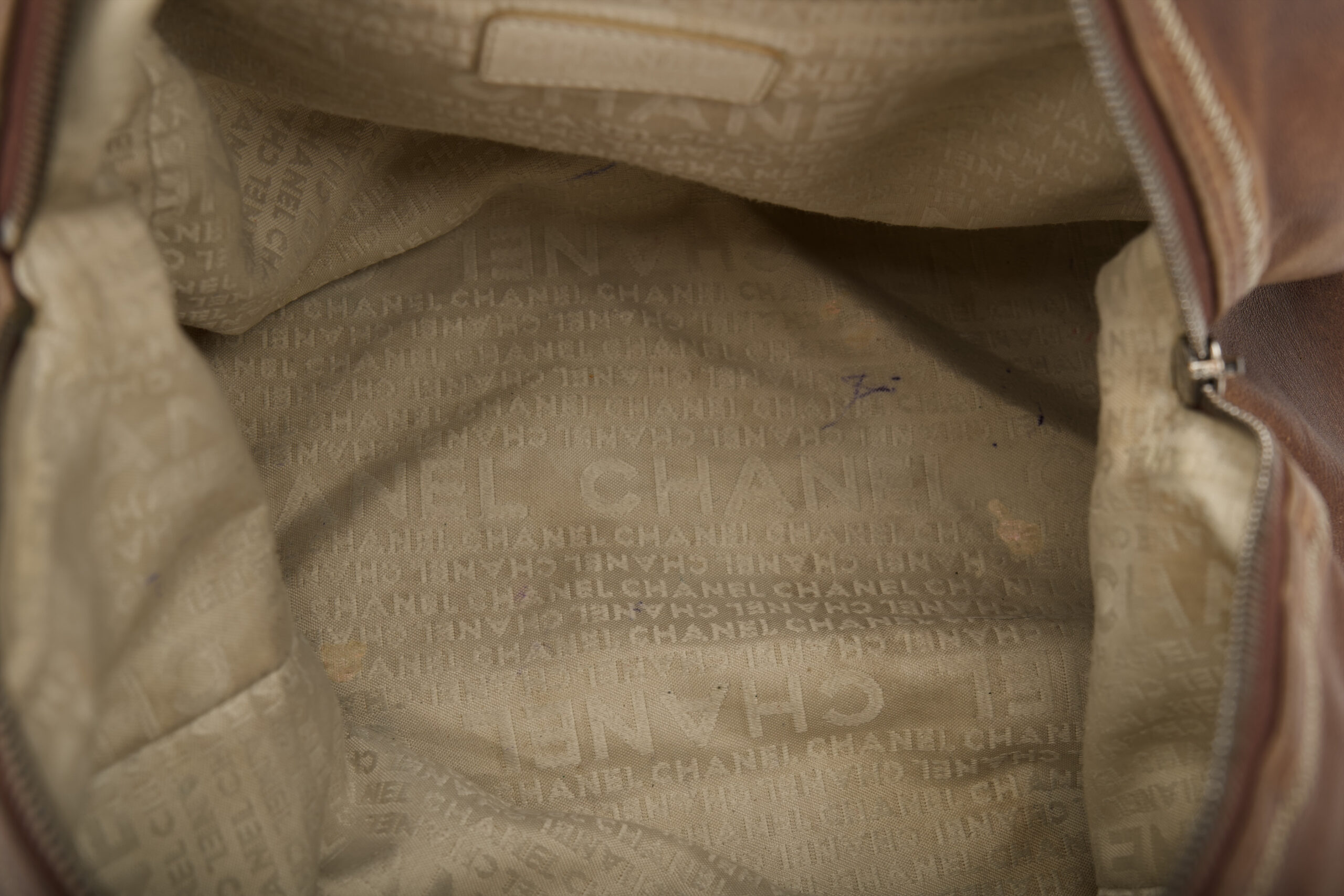 0770. Chanel Boston bag brown, Leather, Silver Hardware8