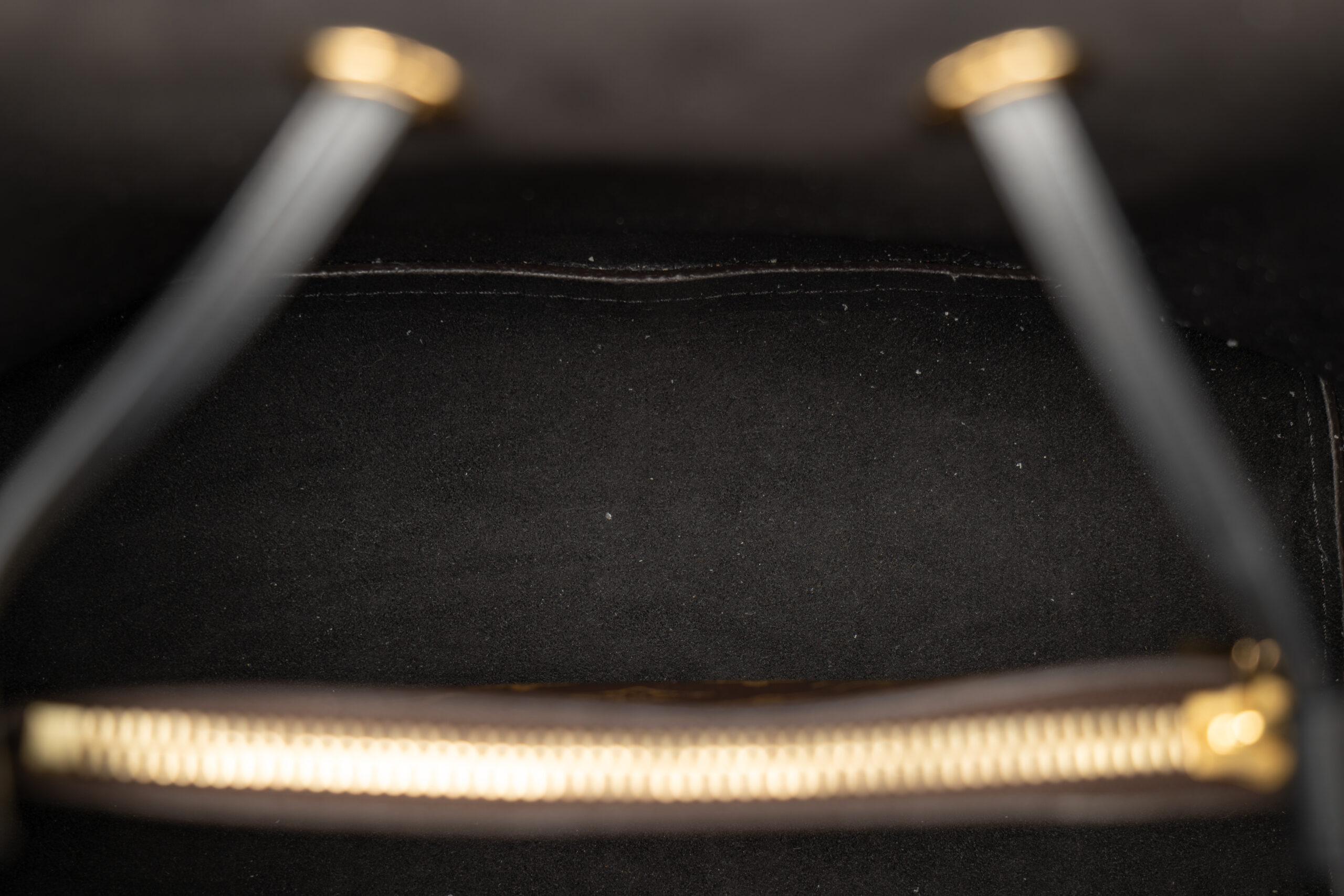 0771. LV Neonoe Mongram Bucket Bag Monogram, Canvas, Gold Hardware12