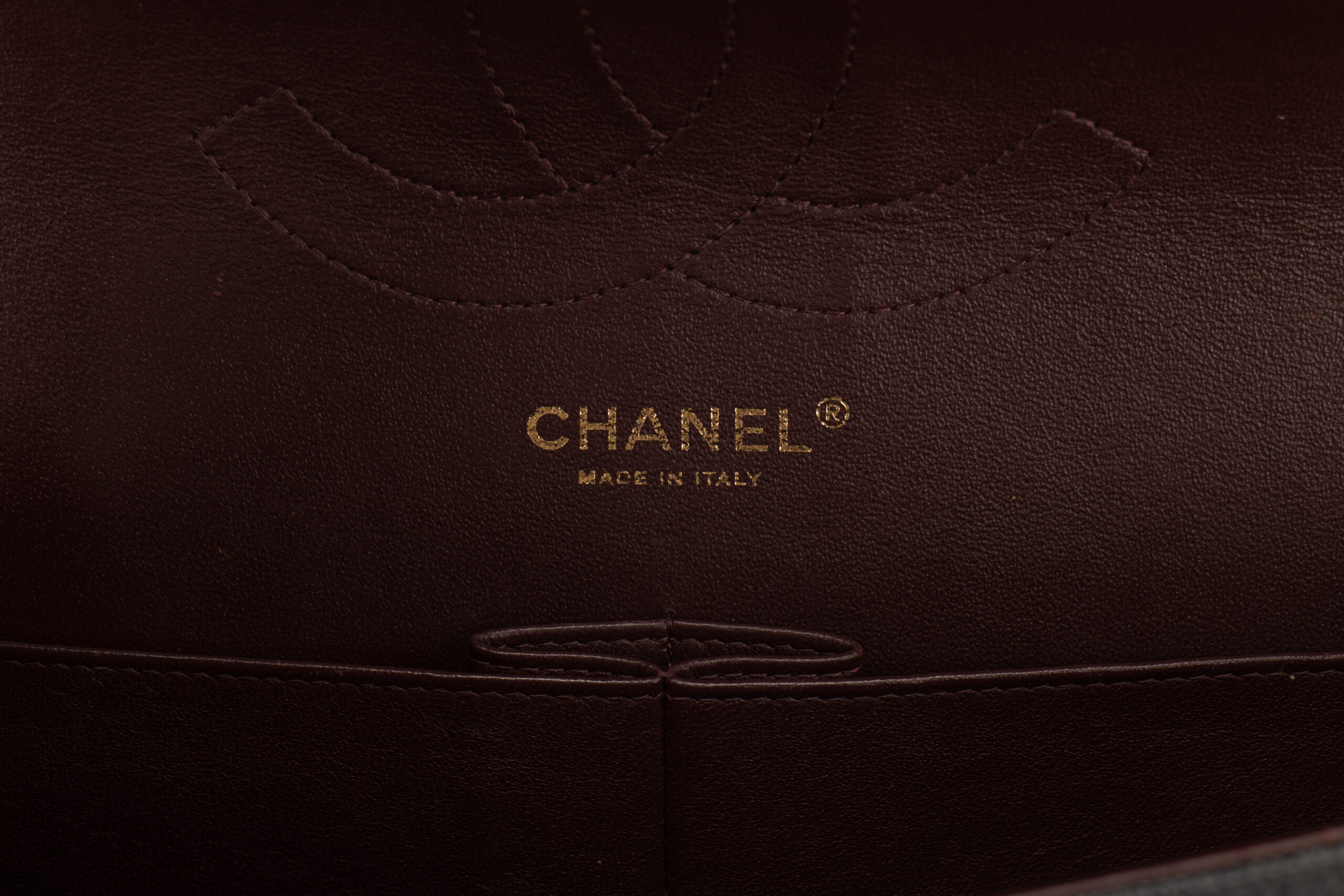 0778. Chanel Classic Jumbo Double Flap Black Caviar leather, Gold Hardware15