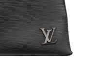 0800. Louis Vuitton Epi Kleber PM Handbag in Black Leather, Silver Hardware7