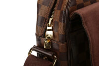 0848. Louis Vuitton Large Messenger Shoulder Bag Damier Ebene Canvas, Gold Hardware16