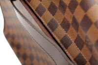 0848. Louis Vuitton Large Messenger Shoulder Bag Damier Ebene Canvas, Gold Hardware18