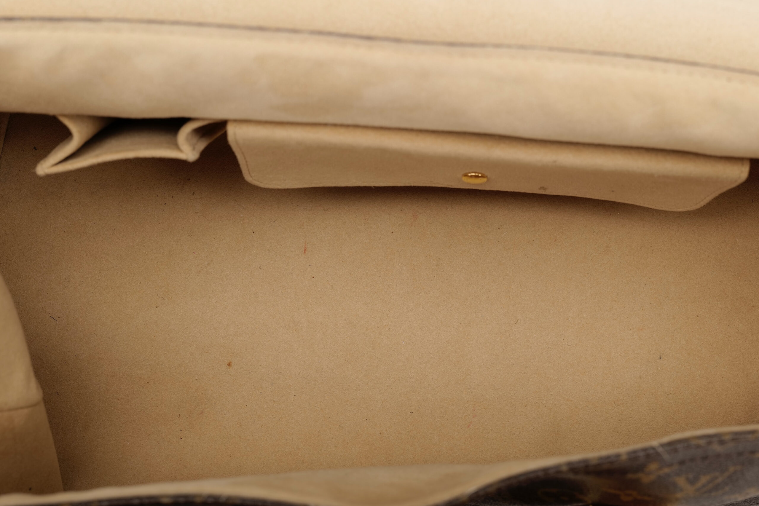 0866. Louis Vuitton Beverly Monogram Canvas MM Bag, Gold Hardware12