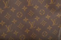 0896. Louis Vuitton Delightful MM monogram canvas shoulder bag, Gold hardware11