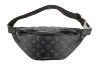 0964. Louis Vuitton Discovery PM Bumbag, Silver hardware1
