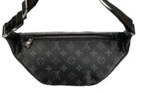 0964. Louis Vuitton Discovery PM Bumbag, Silver hardware4