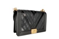 1002 Chanel Boy Chevron Black bag, Gold Hardware_2